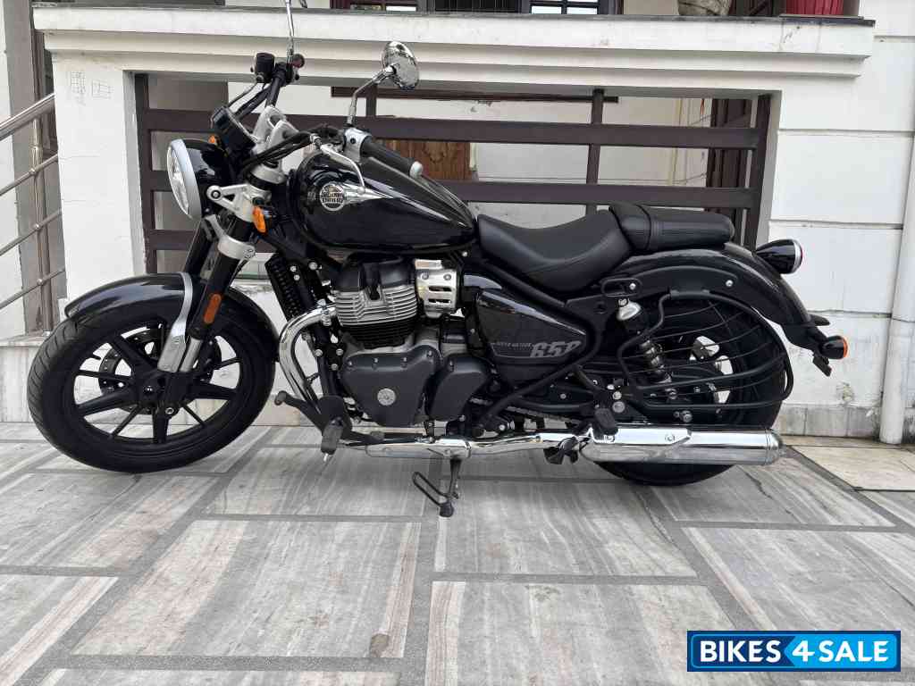 Royal Enfield Super Meteor 650