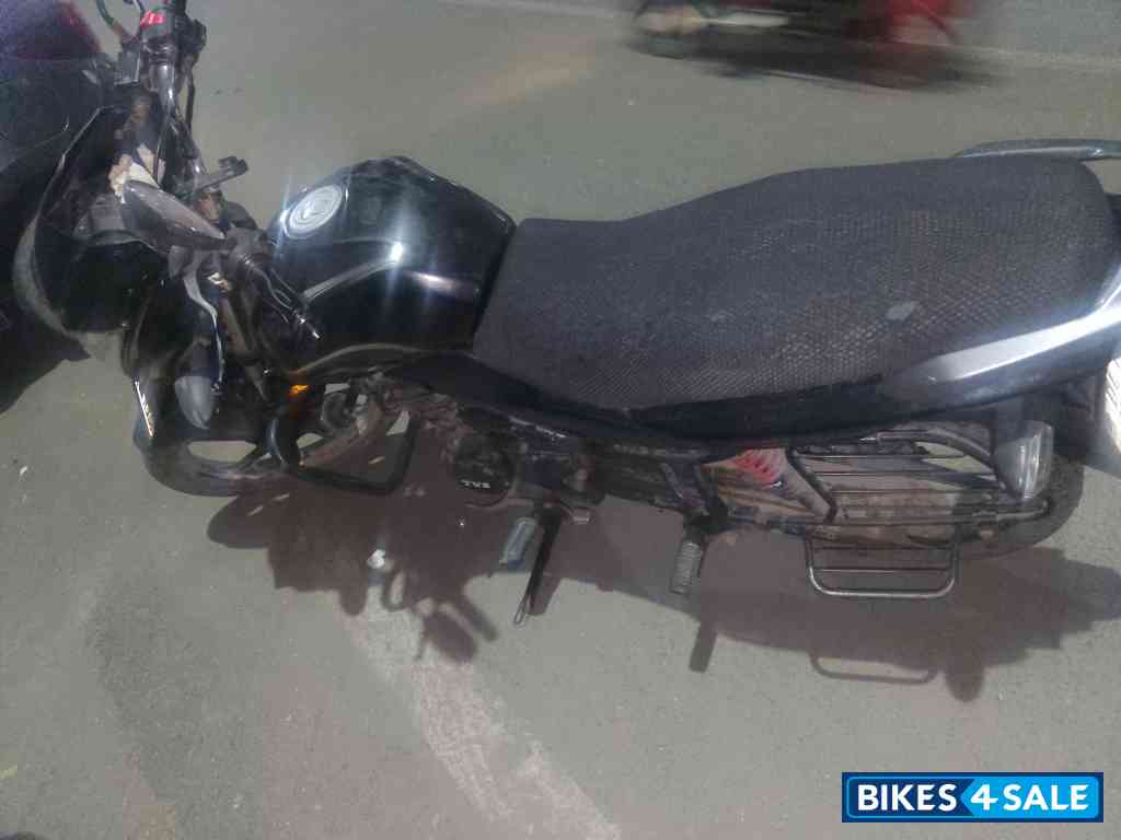 Black TVS Victor