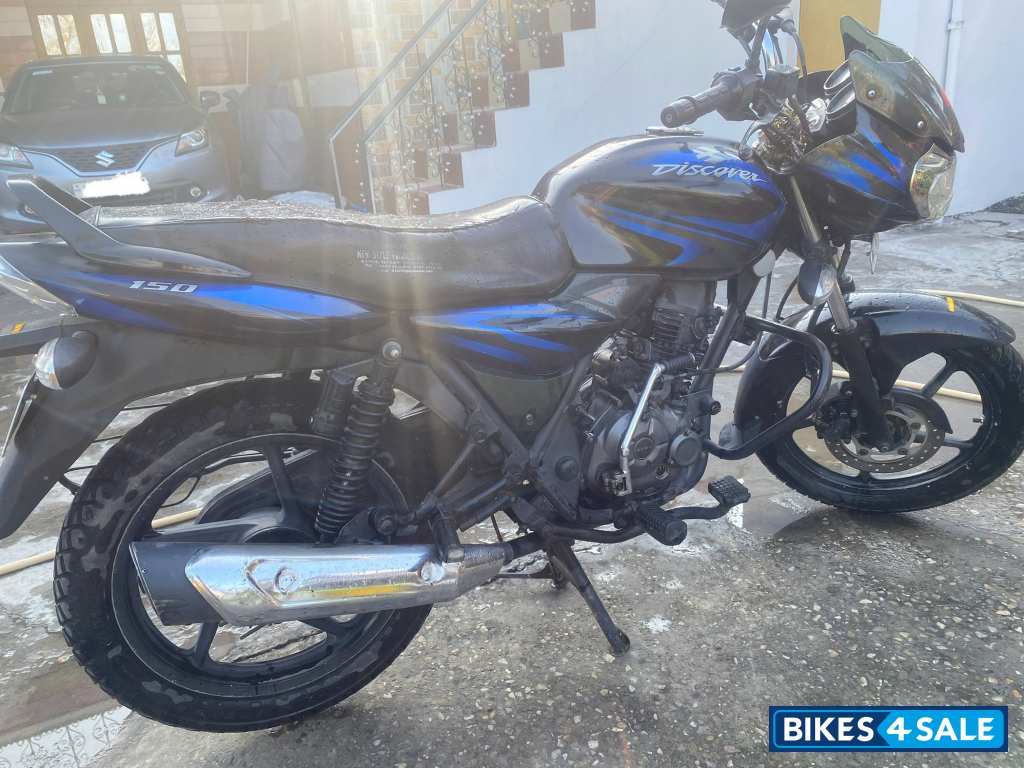 Black Blue Bajaj Discover DTSi 150 Black Blue Bajaj Discover DTSi 150