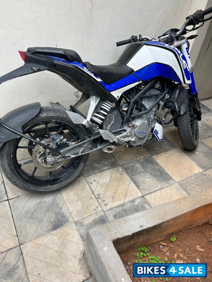 KTM Duke 200