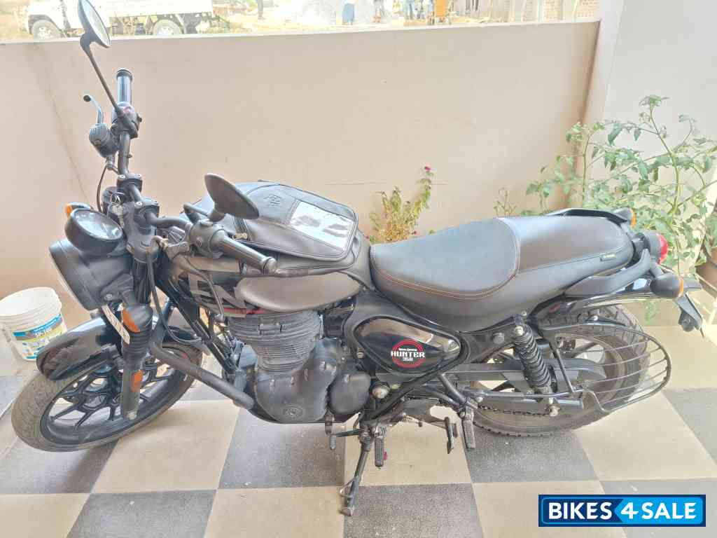 Royal Enfield Hunter 350 Metro