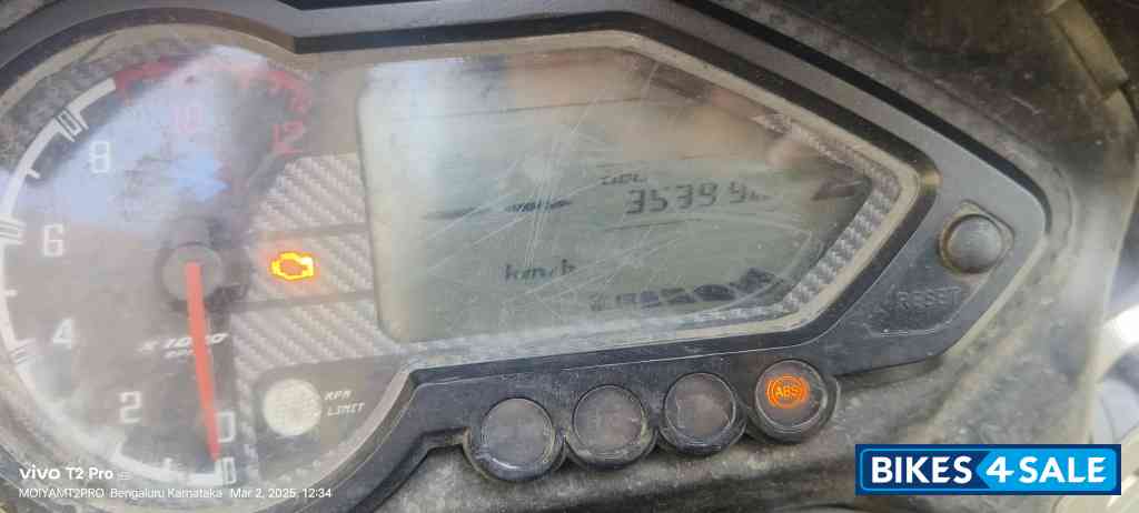 Sparkling Met Bajaj Pulsar 150 Twin Disc BS6