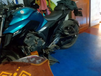 Blue Yamaha FZ25