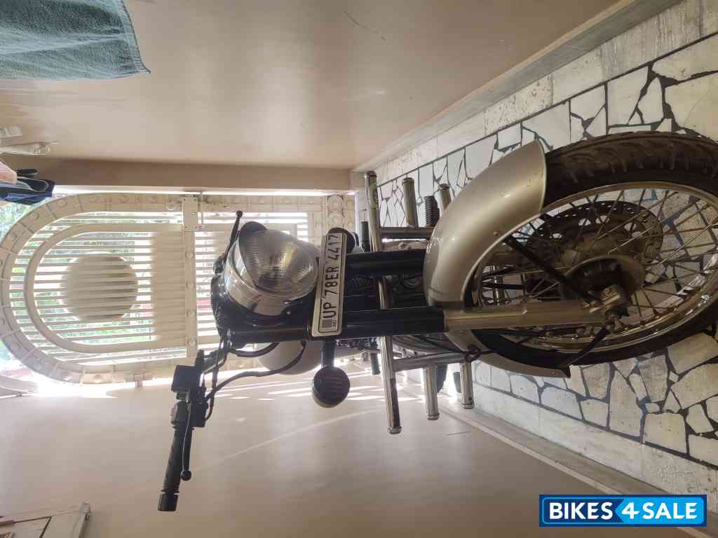 Grey Royal Enfield Bullet 350