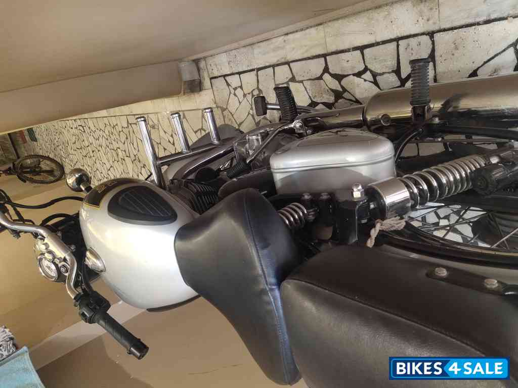 Grey Royal Enfield Bullet 350