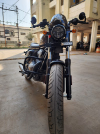 Yezdi Roadster Dual Tone 2024 Model