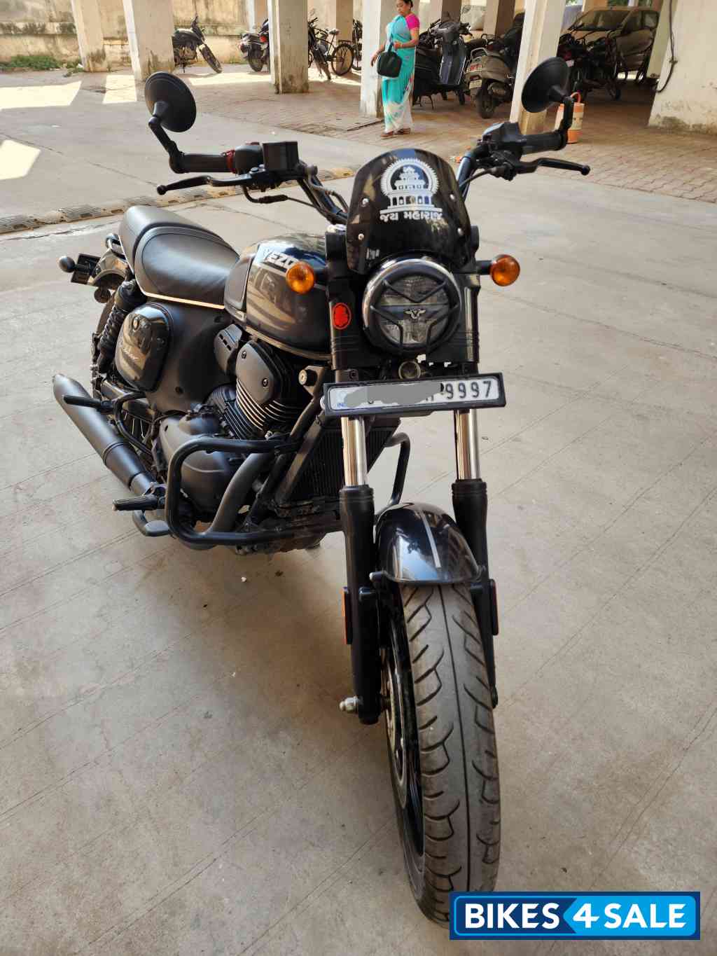 Forest Green Yezdi Roadster Dual Tone