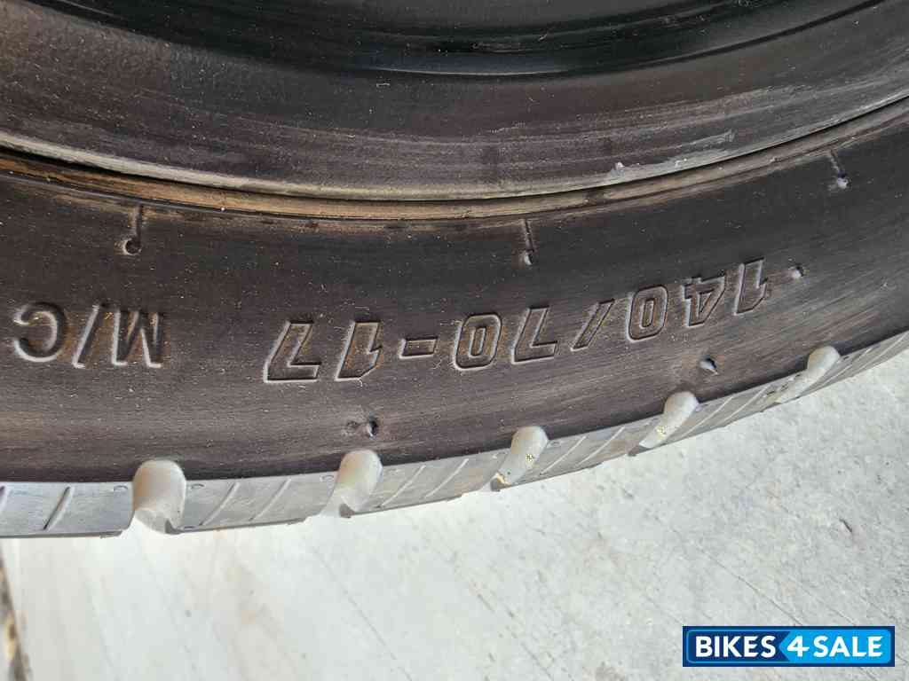 Forest Green Yezdi Roadster Dual Tone