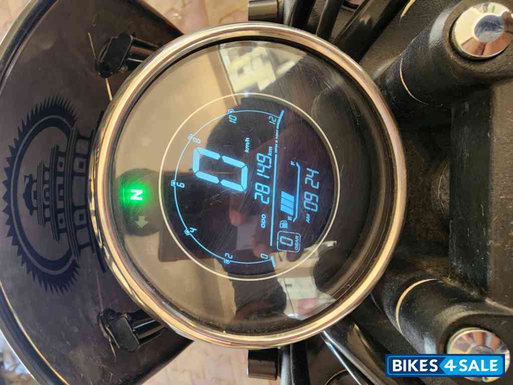 Forest Green Yezdi Roadster Dual Tone