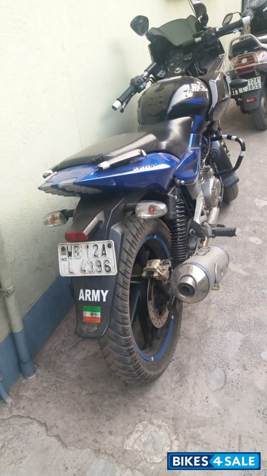 Bajaj Pulsar 220 DTSi