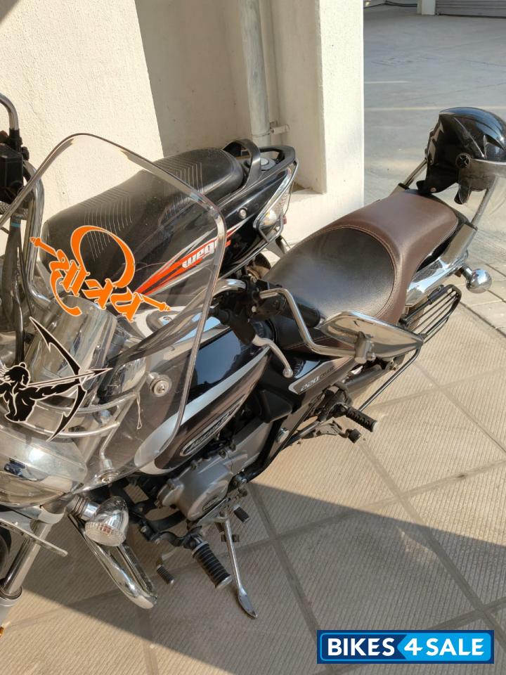 Bajaj Avenger Cruise 220 BS6