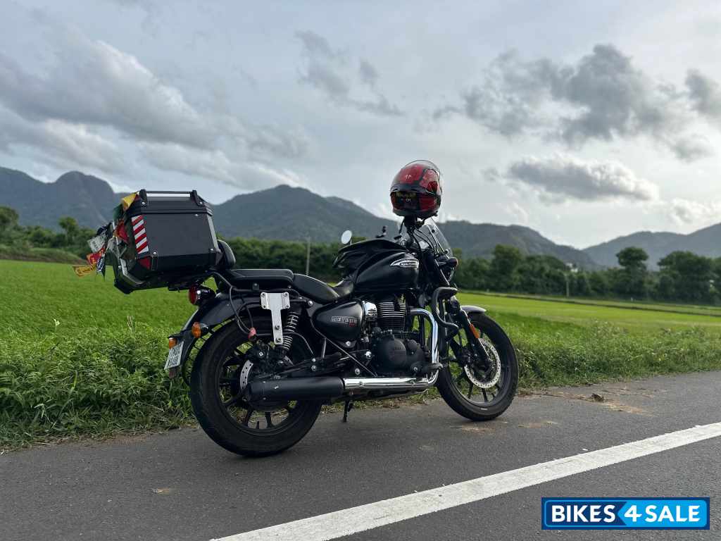 Royal Enfield Meteor 350 Stellar