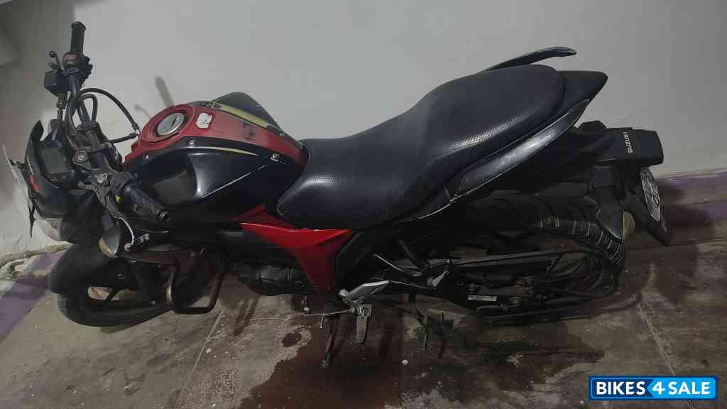 Suzuki Gixxer SF