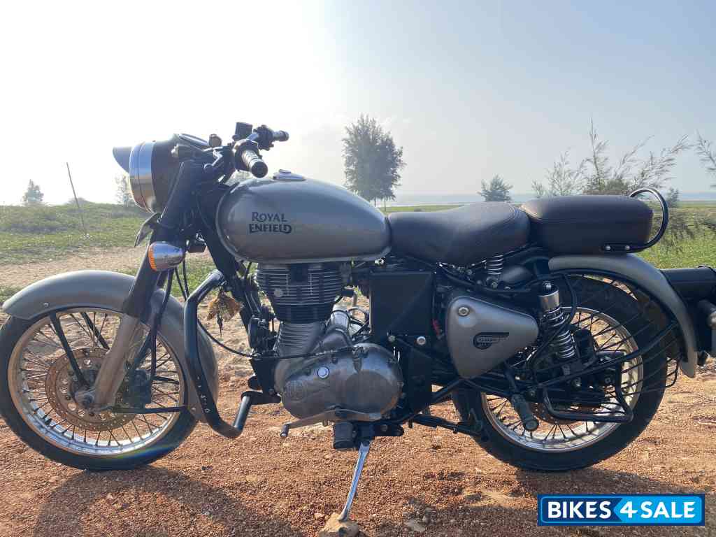 Royal Enfield Classic Gunmetal Grey