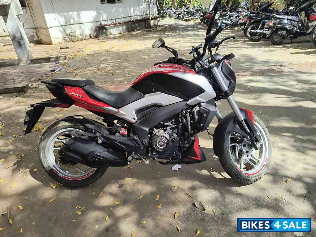 Conyon Red Bajaj Dominar 250 2022