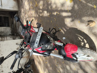 Conyon Red Bajaj Dominar 250 2022