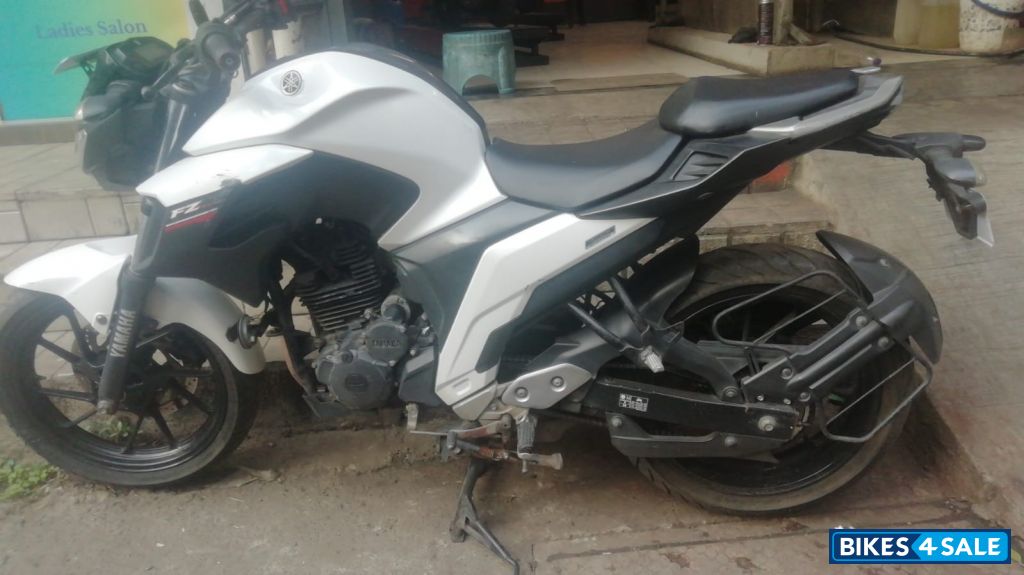 Yamaha FZS 25 Yamaha FZS 25