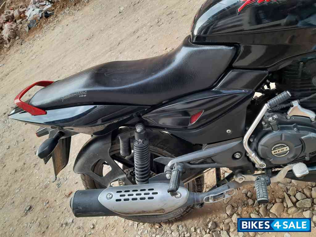 Bajaj Pulsar 150 BS6
