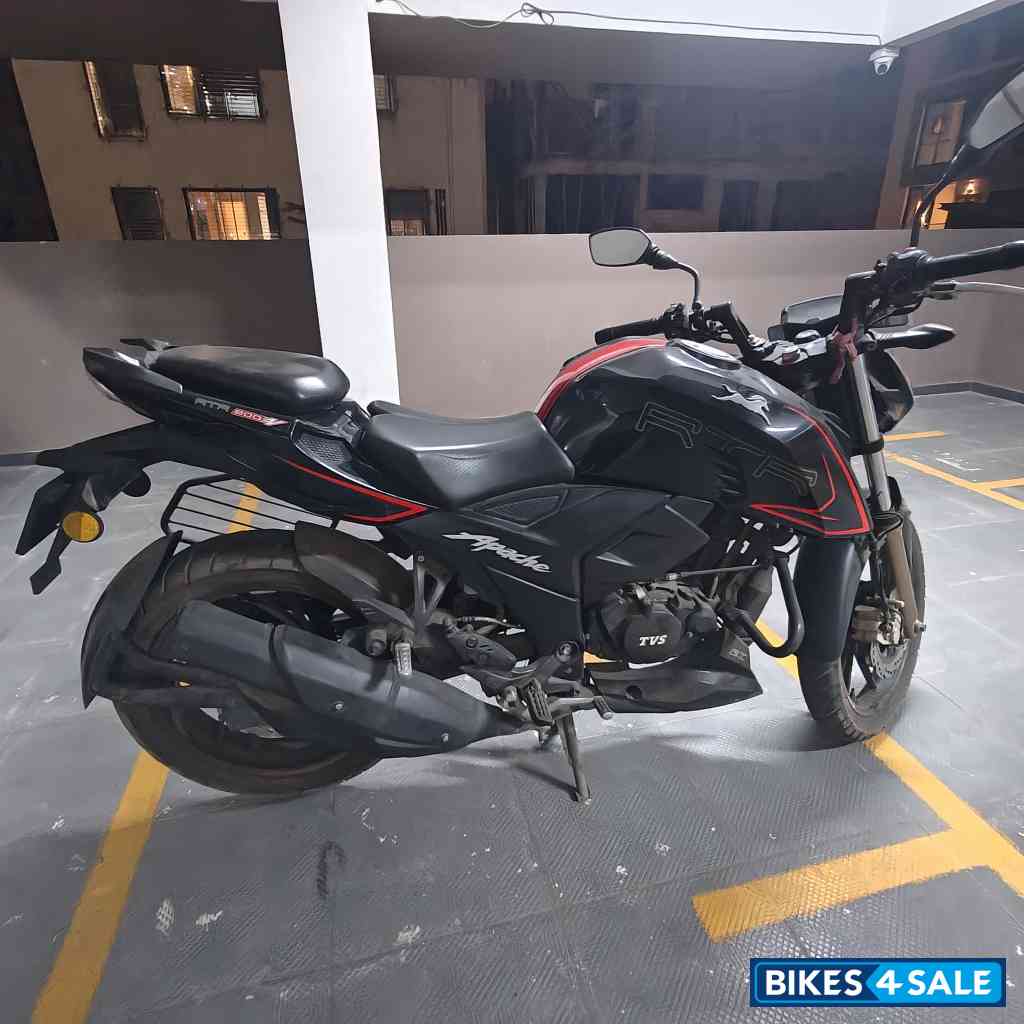 TVS Apache RTR 200 4V ABS