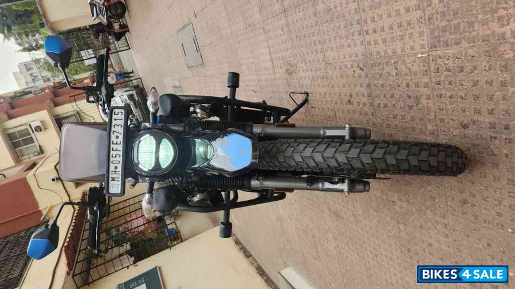 Blue & Black Hero Xpulse 200 4V