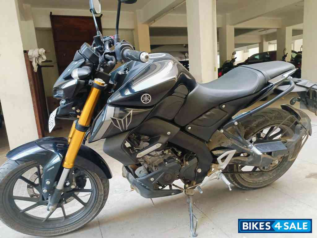 Metalic Black Yamaha MT-15 Ver 2.0