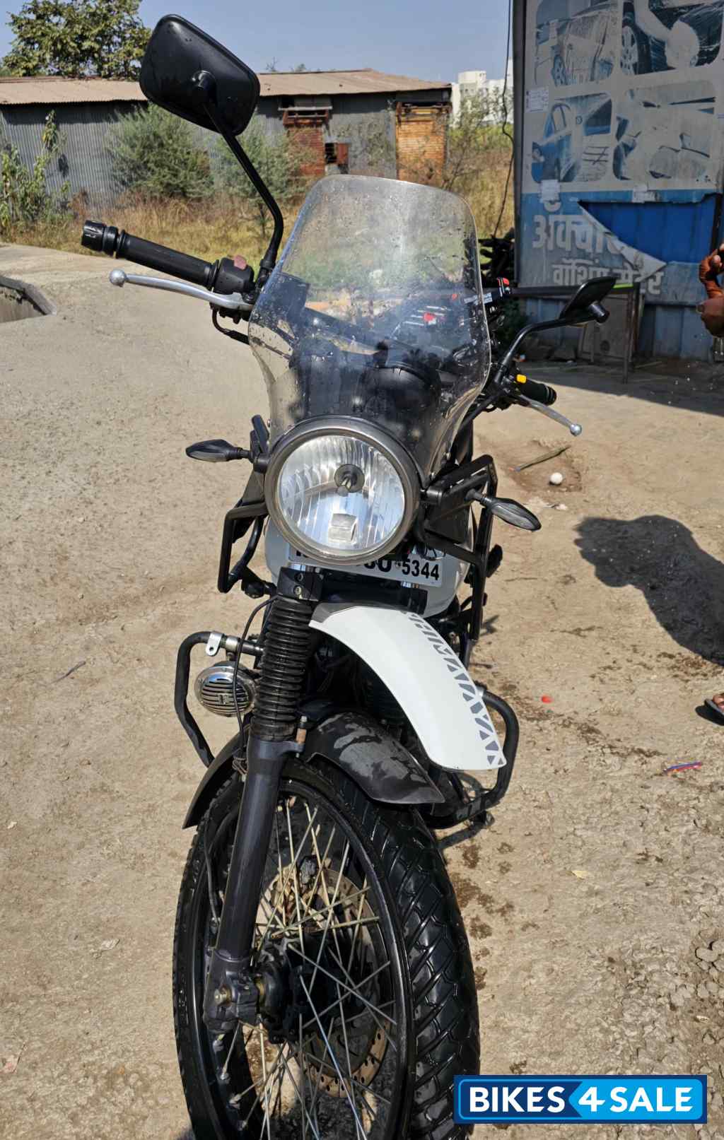 Snow White Royal Enfield Himalayan