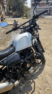Snow White Royal Enfield Himalayan