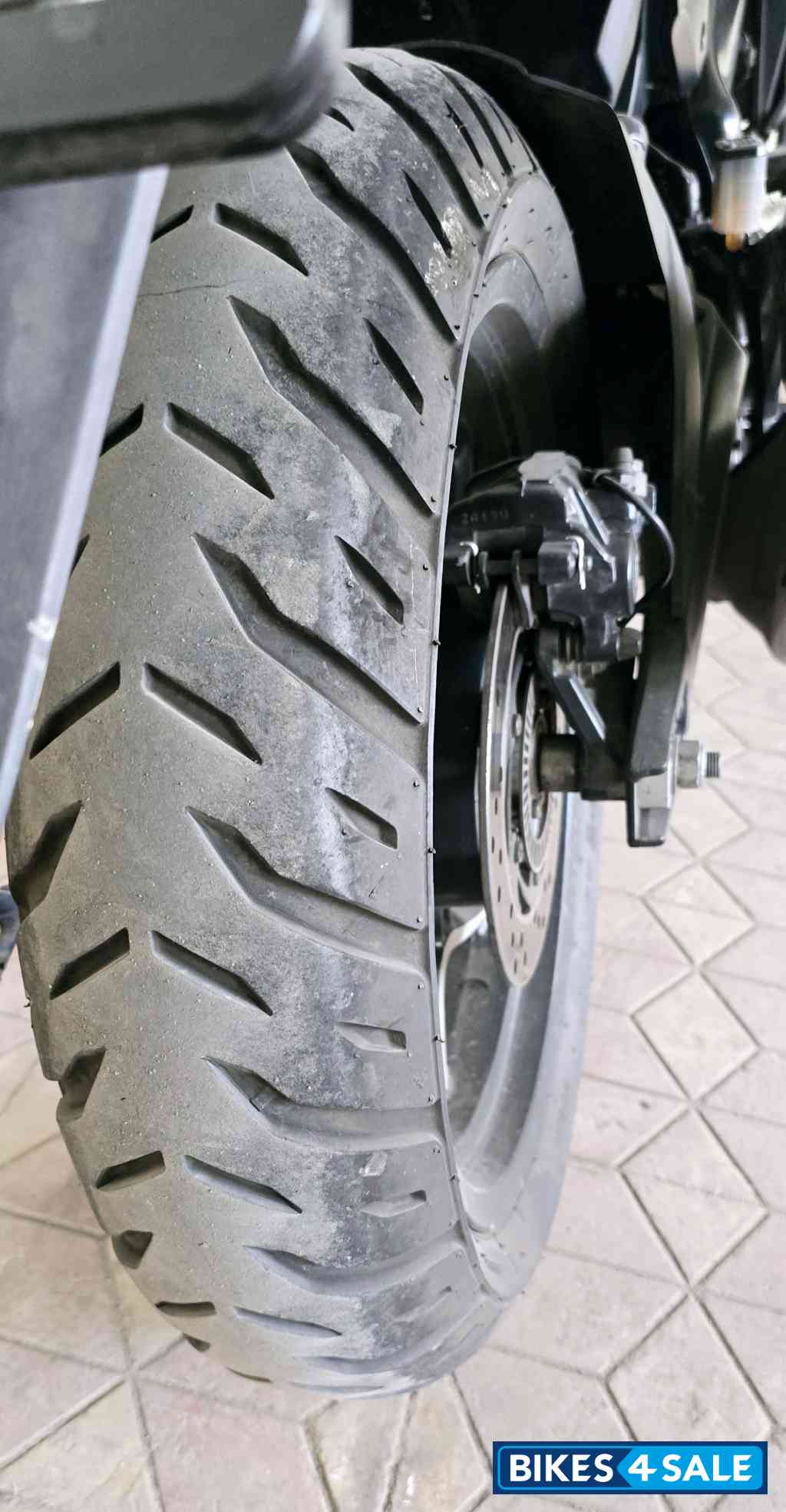 Bajaj Dominar 400 ABS BS6
