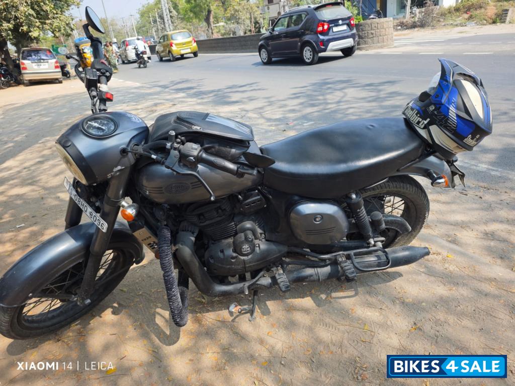 Midnight Grey Jawa Midnight Grey