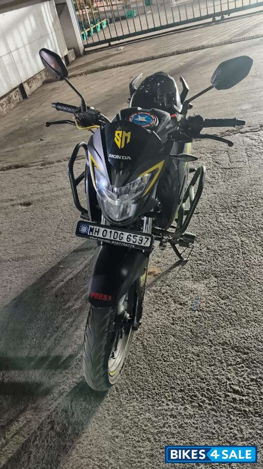 Honda CB Hornet 160R