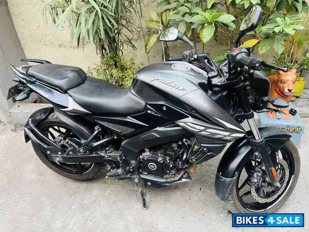 Bajaj Pulsar 200 NS