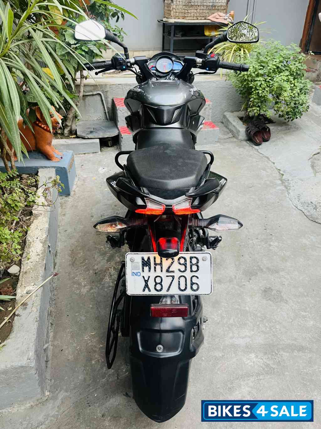 Bajaj Pulsar 200 NS