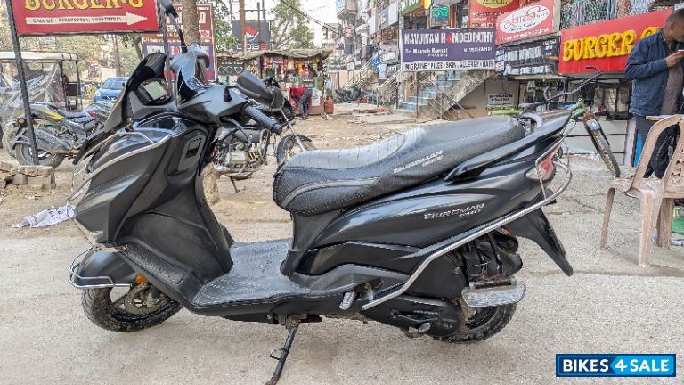Matte Black Suzuki Burgman Street Bluetooth Enabled