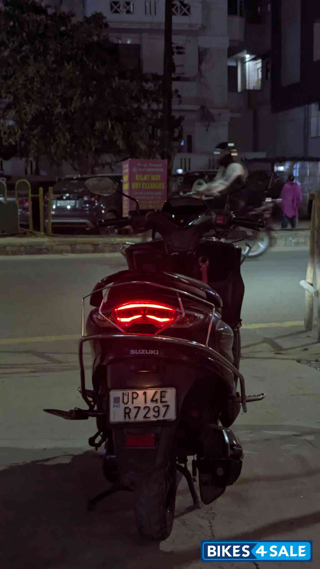 Matte Black Suzuki Burgman Street Bluetooth Enabled