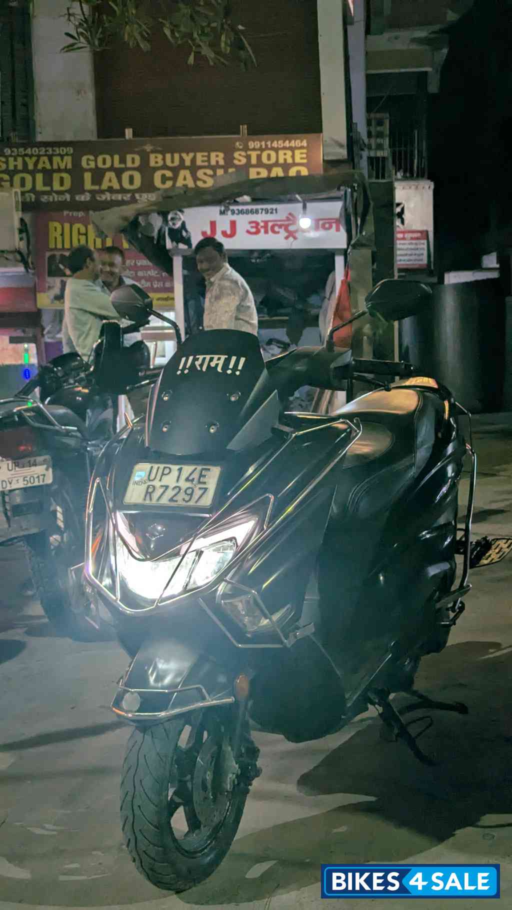 Matte Black Suzuki Burgman Street Bluetooth Enabled