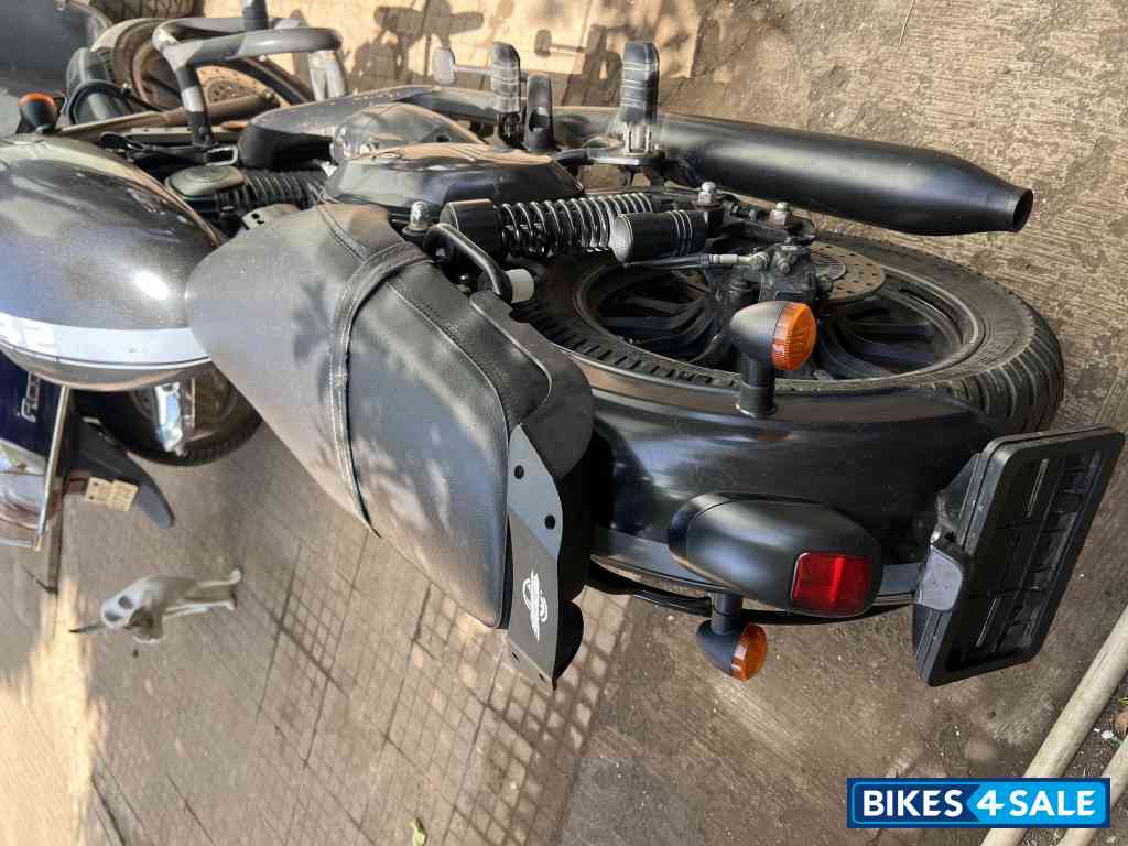 Jawa 42 Dual Channel ABS AllStar Black