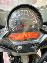 Black & White Honda CBR 150R