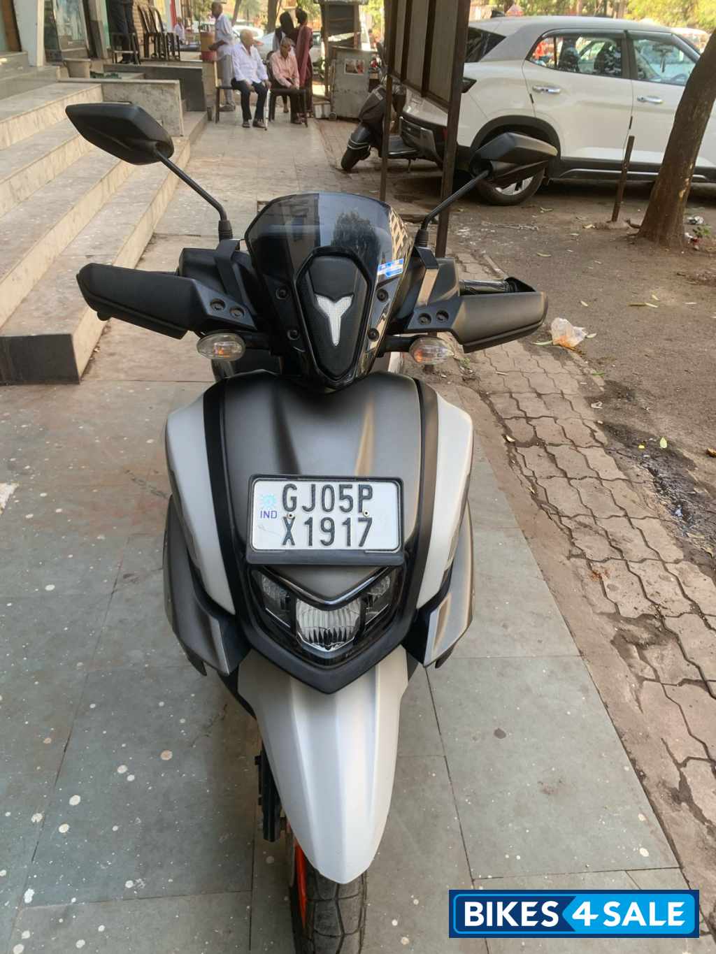 Mat Light Gray Metal Yamaha Cygnus Ray ZR Street Rally