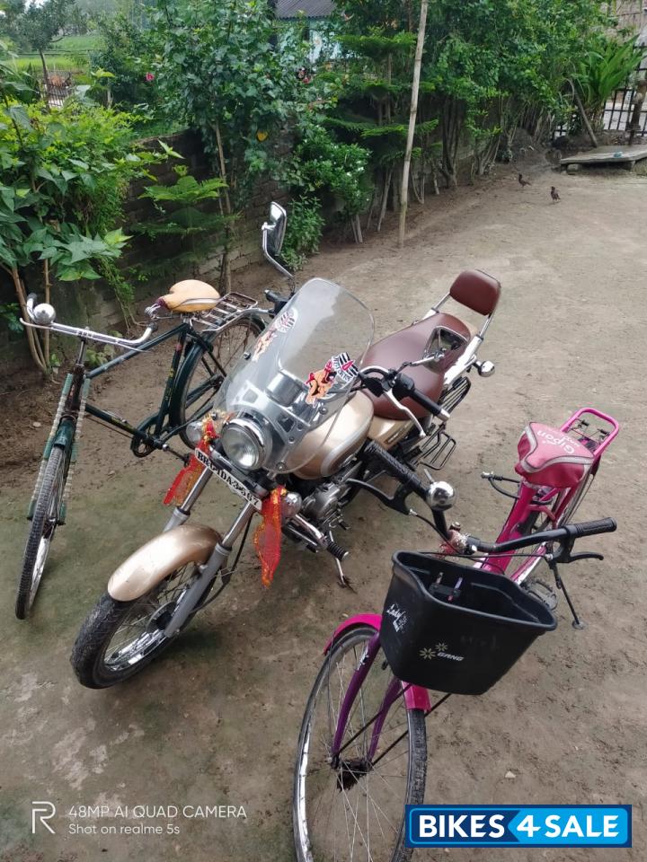 Bajaj Avenger Cruise 220