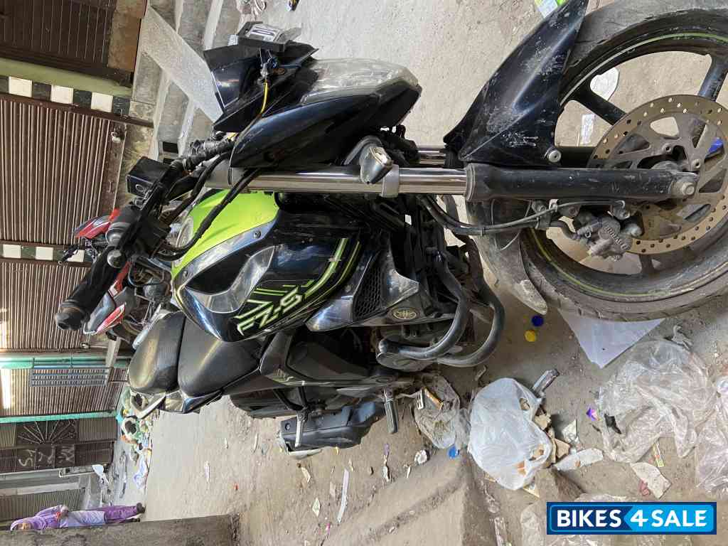 Black And Green Yamaha FZ-S FI V2