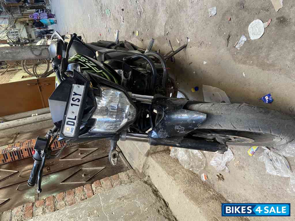 Black And Green Yamaha FZ-S FI V2