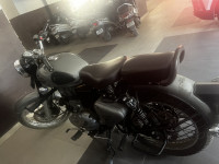 Gunmetal Grey Royal Enfield Classic Gunmetal Grey
