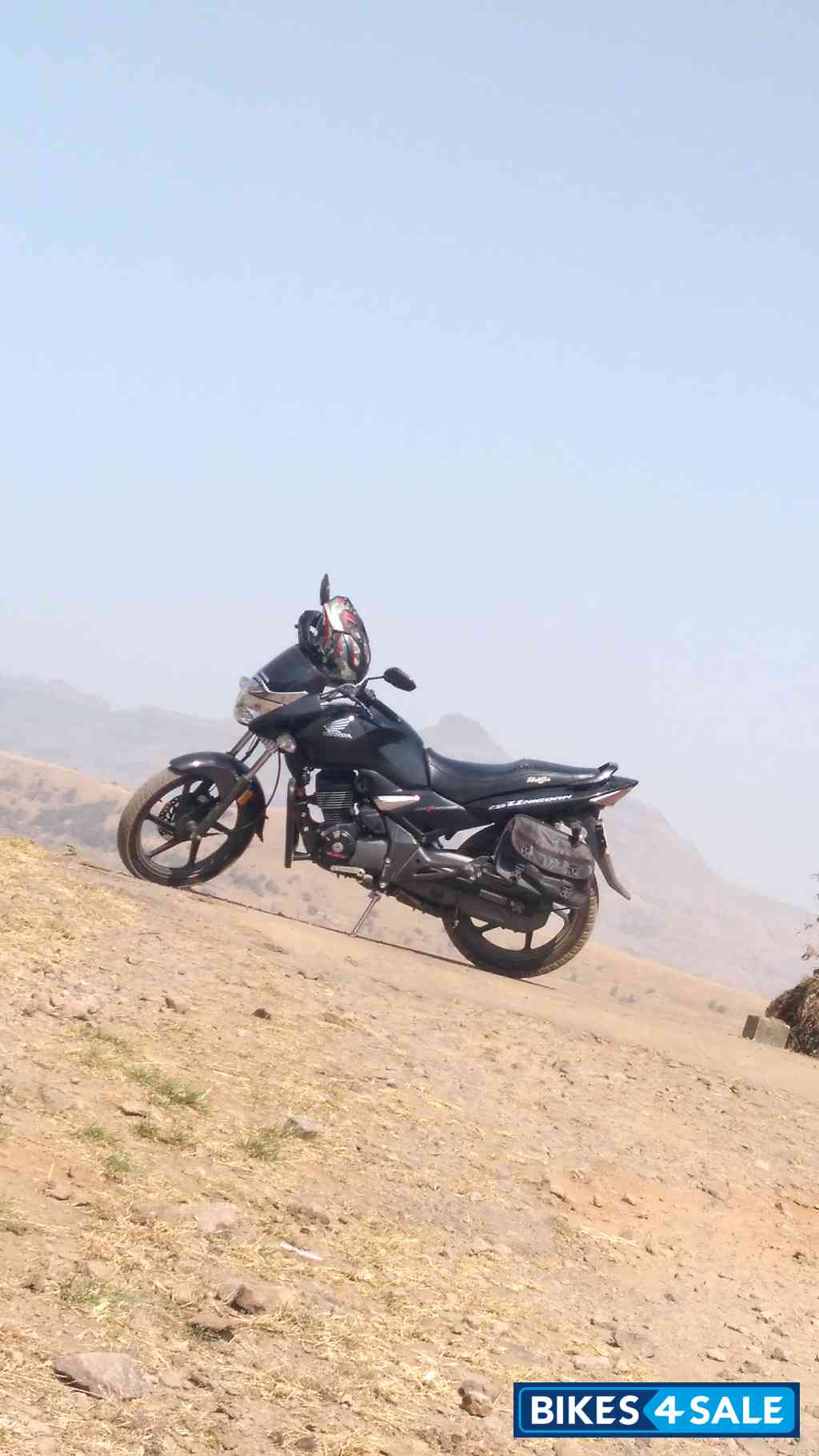 Black Honda CB Unicorn Black Honda CB Unicorn