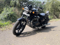 Black Royal Enfield Super Meteor 650