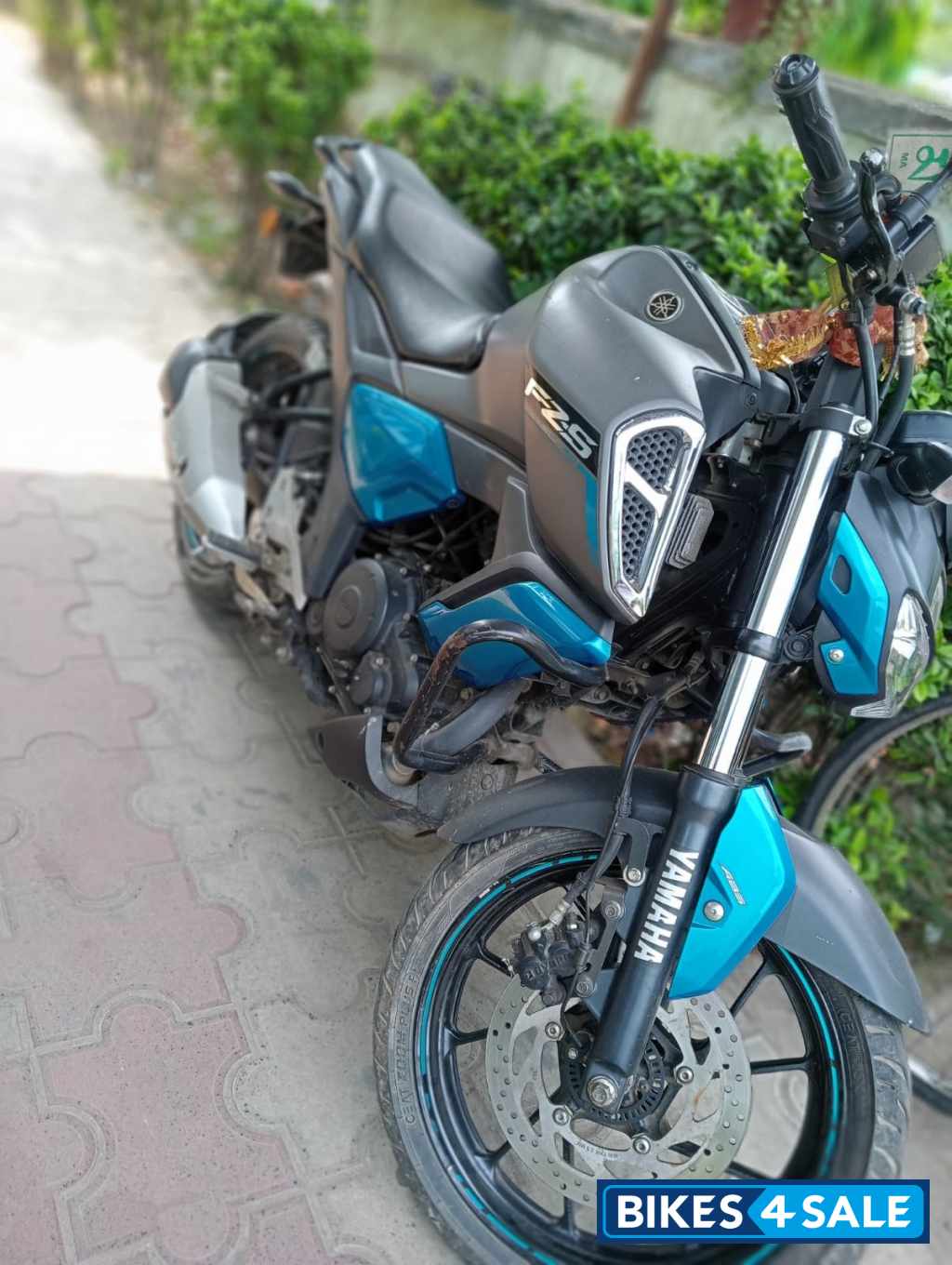 Grey Yamaha FZ FI V3 BS6