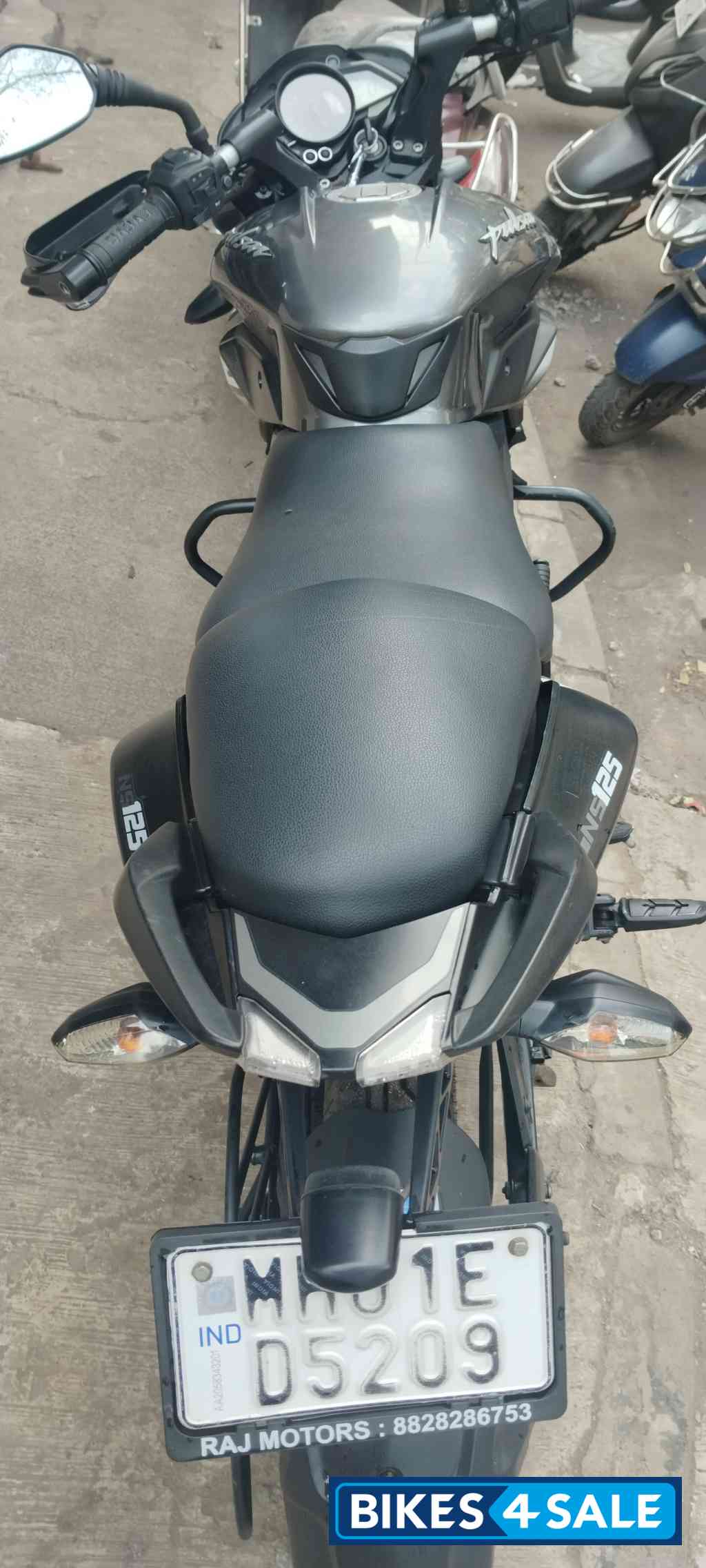 Grey Bajaj Pulsar NS 125
