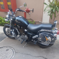 Black Royal Enfield Thunderbird TwinSpark 350