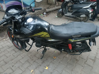 Black Honda SP125