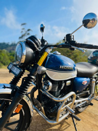 Honda Hness CB350 DLX Pro
