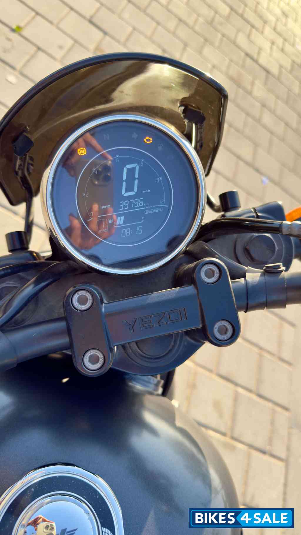 Yezdi Roadster Chrome